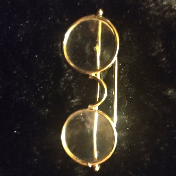 Fun Vintage Broach Eye Glasses - Picture 4 of 4